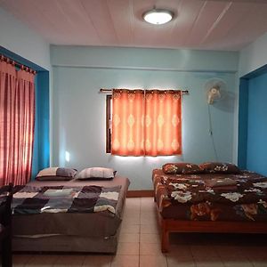 Dreibettzimmer